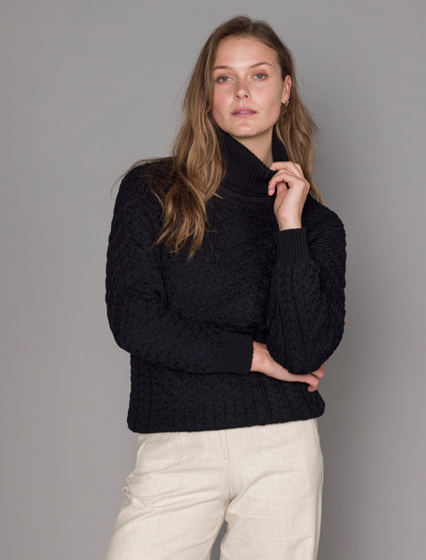 Merino Wool Turtleneck Sweater - Black