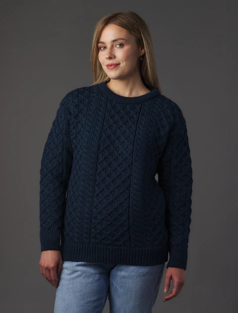 Women's Dún Aonghasa Heavyweight Aran Sweater - Blackwatch