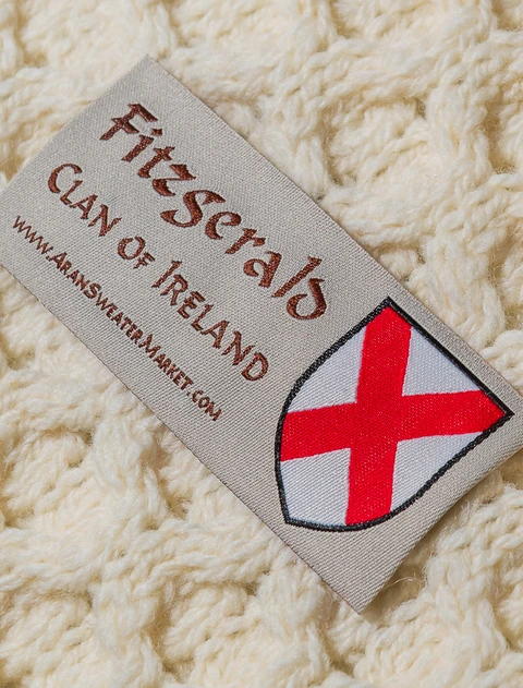 Fitzgerald Clan Aran Throw - Label