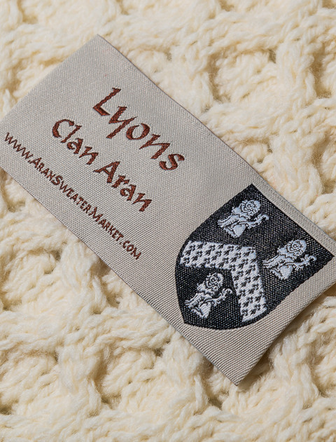 Lyons Clan Scarf - Label