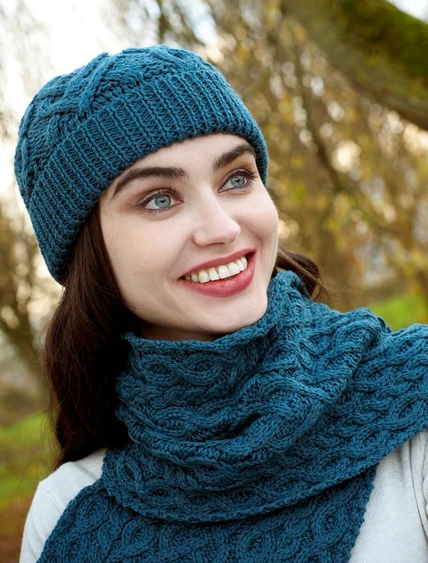 Super Soft Heart Design Aran Hat - Teal