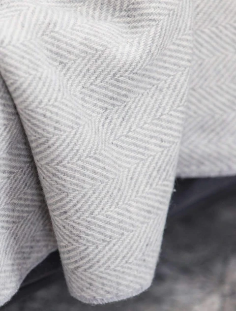 Cashmere and Lambswool Throw - Pearl Grey Herringbone