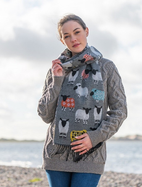 “JIMMY HOURIHAN ジミーホリハン　ポンチョ　アイルランド製 Jimmy Hourihan Products - Aran Sweater Market