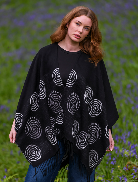 Fringed Celtic Spiral Shawl - Black & White 