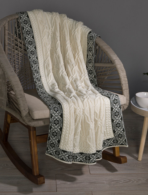 Aran Jacquard Throw - White/Green