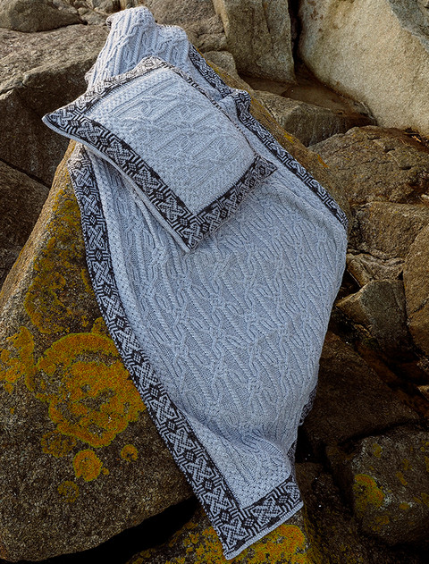 Aran Jacquard Throw - Soft Grey