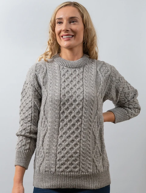 Cable Knit Crew Neck Aran Wool Sweater - color: Soft Grey; type: Primary