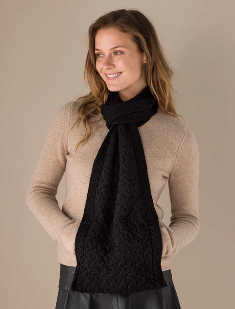 Pull Through Scarf - Black