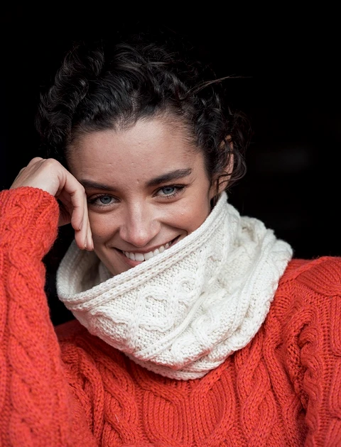 Ladies Extra Soft Aran Snood White