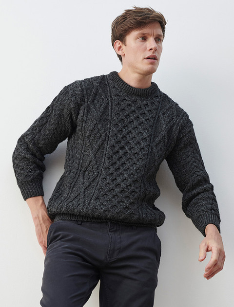 Men's Traditional Aran Wool Crew Neck Sweater - Charcoal