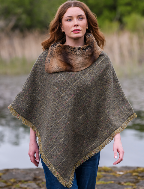 Silverfir Pure Wool Tweed Poncho - Thistle