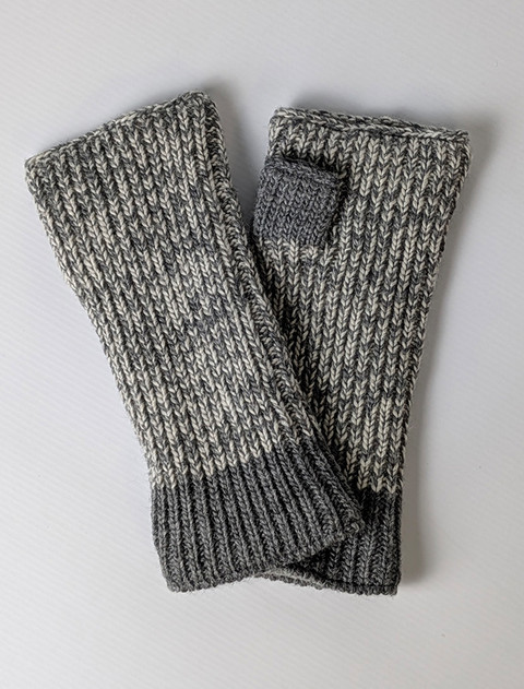 Aran Handwarmer Twisted - Oatmeal Grey