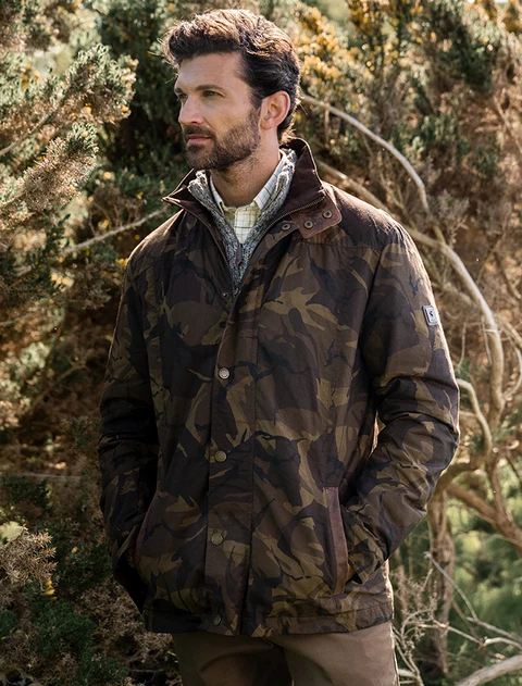 Carrickfergus Men's Limited Edition Wax Jacket - Brown Camo