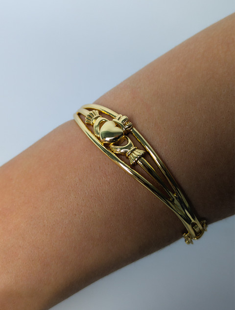 Gold Plated Claddagh Bangle