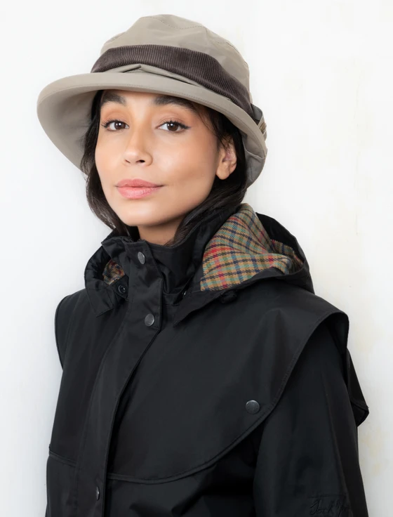 Donegal Waterproof Hat - Chinchilla