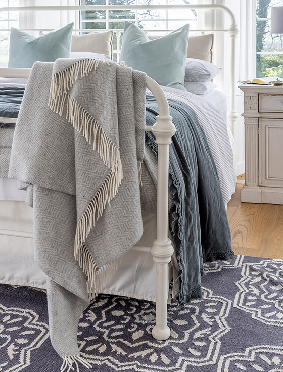 Luxury Cashmere Wool Throw - Grey & Cream Herringbone