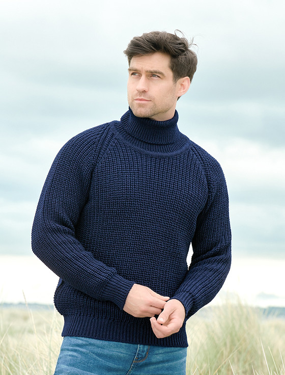 Fisherman's Merino Ribbed Turtleneck Sweater - Navy