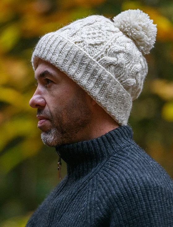 Aran Fleece Lined Rib Cap with Bobble - White