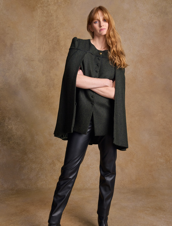A*O様 Tweed cape / feuille Aisling Tailored Tweed & Leather Cape - Winning Green Herringbone