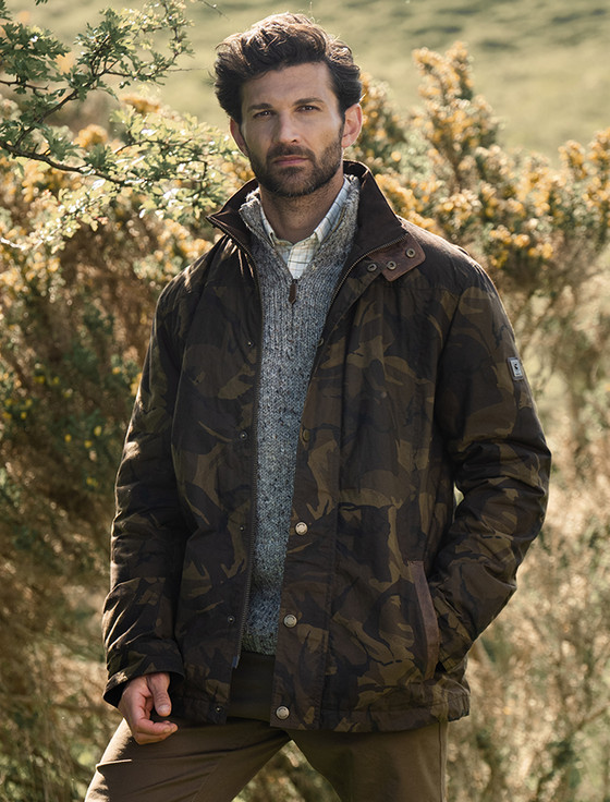 Carrickfergus Men's Limited Edition Wax Jacket - Brown Camo