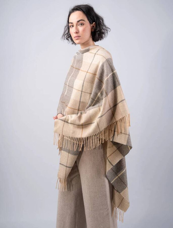 Women's Lambswool Brat Shawl - Neutral check