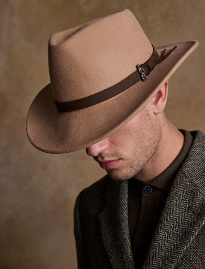 Men's Boston Jack Wool Felt Hat Tan Aran Sweater Market