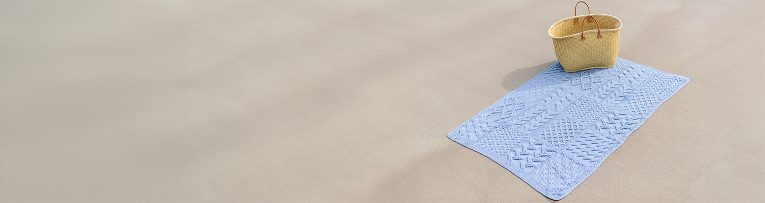 Knitted Wool Throws