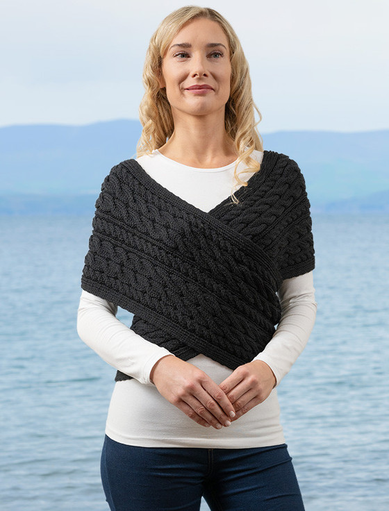 Fisherman Aran Cable Wrap in Grey | Blarney