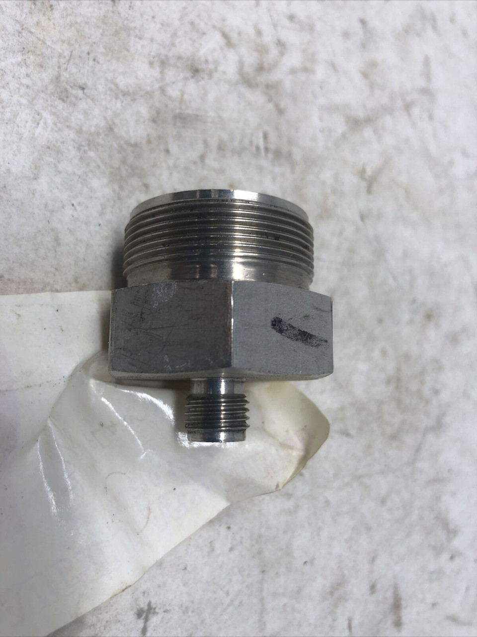 SWAGELOK FITTING 3/8" TO 1 1/2" CONNECTOR 316SS - PREOWNED