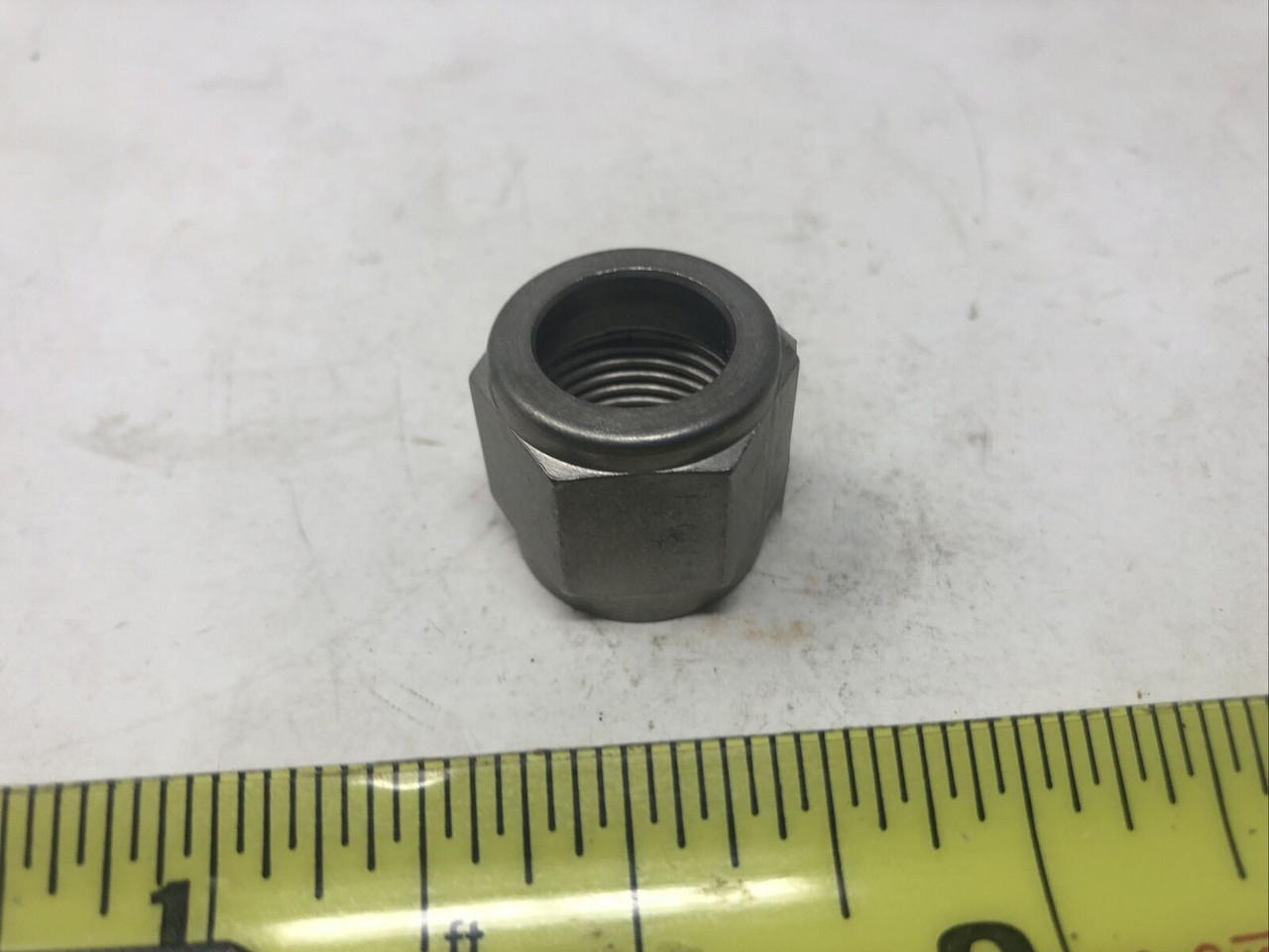 SWAGELOK 1/2" TUBE NUT FEMALE 5/8" COMPRESSION FITTING 316SS - PREOWNED