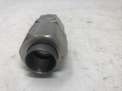 SWAGELOK COUPLING 3/4" TO 3/4" COMPRESSION SS316 - PREOWNED