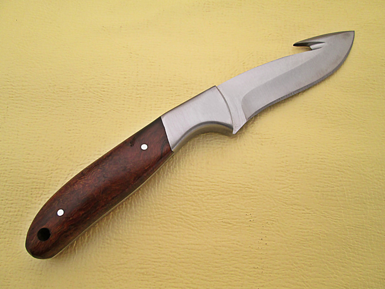 Clip Point / Drop Point / Gut Hook Hunting Knives – Gifts That