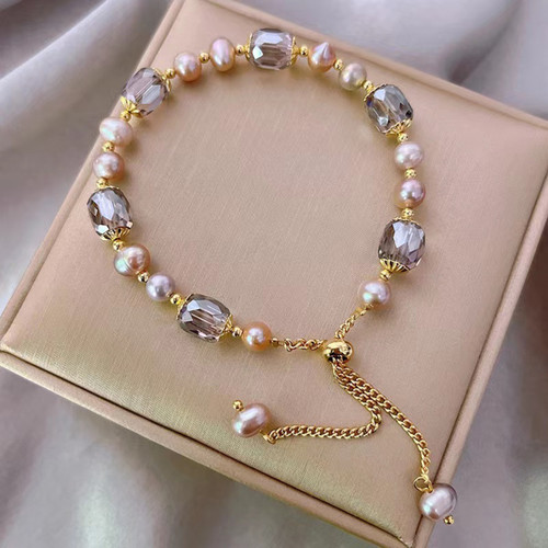 Ladies Vintage Faux Pearl Bracelet Delicate Hand Accessories Fine Jewelry Gift