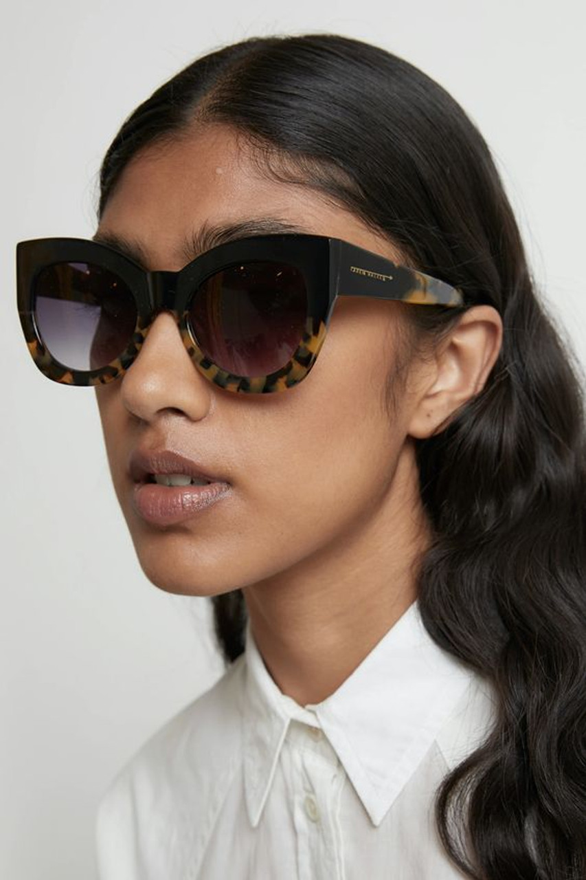 Karen walker northern hot sale lights crazy tort