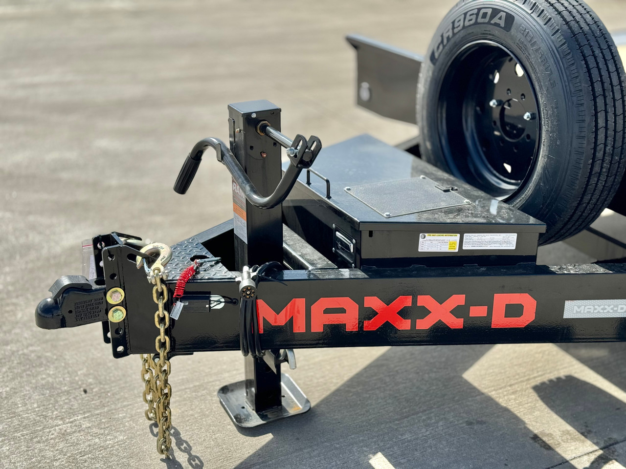 2024 MAXX-D T8X POWER TILT 102 X 24
