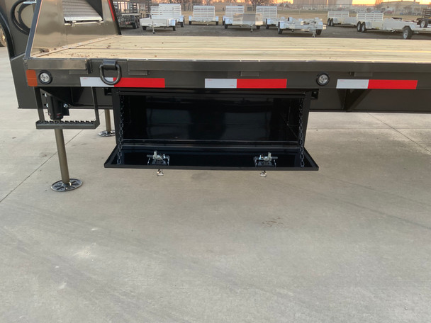2026 MAXX-D YDB 32' X 102" HYDRAULIC DOVETAIL FB 2026 MAXX-D YDB 32' X 102" HYDRAULIC DOVETAIL FB