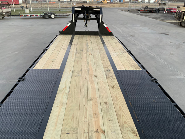 2026 MAXX-D LDX 25' X 102" Low-Pro Tandem Dual FB 2026 MAXX-D LDX 25' X 102" Low-Pro Tandem Dual FB