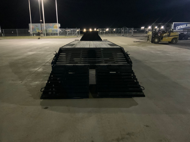 2026 DIAMOND C DEC 210 24 X 102 2026 DIAMOND C DEC 210 24 X 102