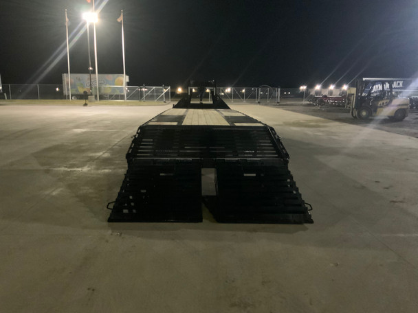 2026 DIAMOND C FMAX 210 30 X 102 2026 DIAMOND C FMAX 210 30 X 102