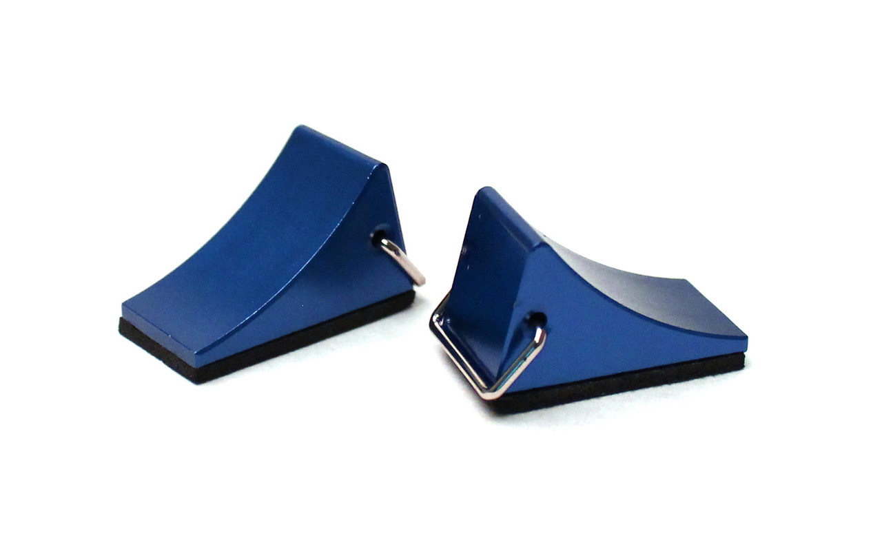 Racers Edge 1/10 Scaler Aluminum Wheel Chocks (Blue)