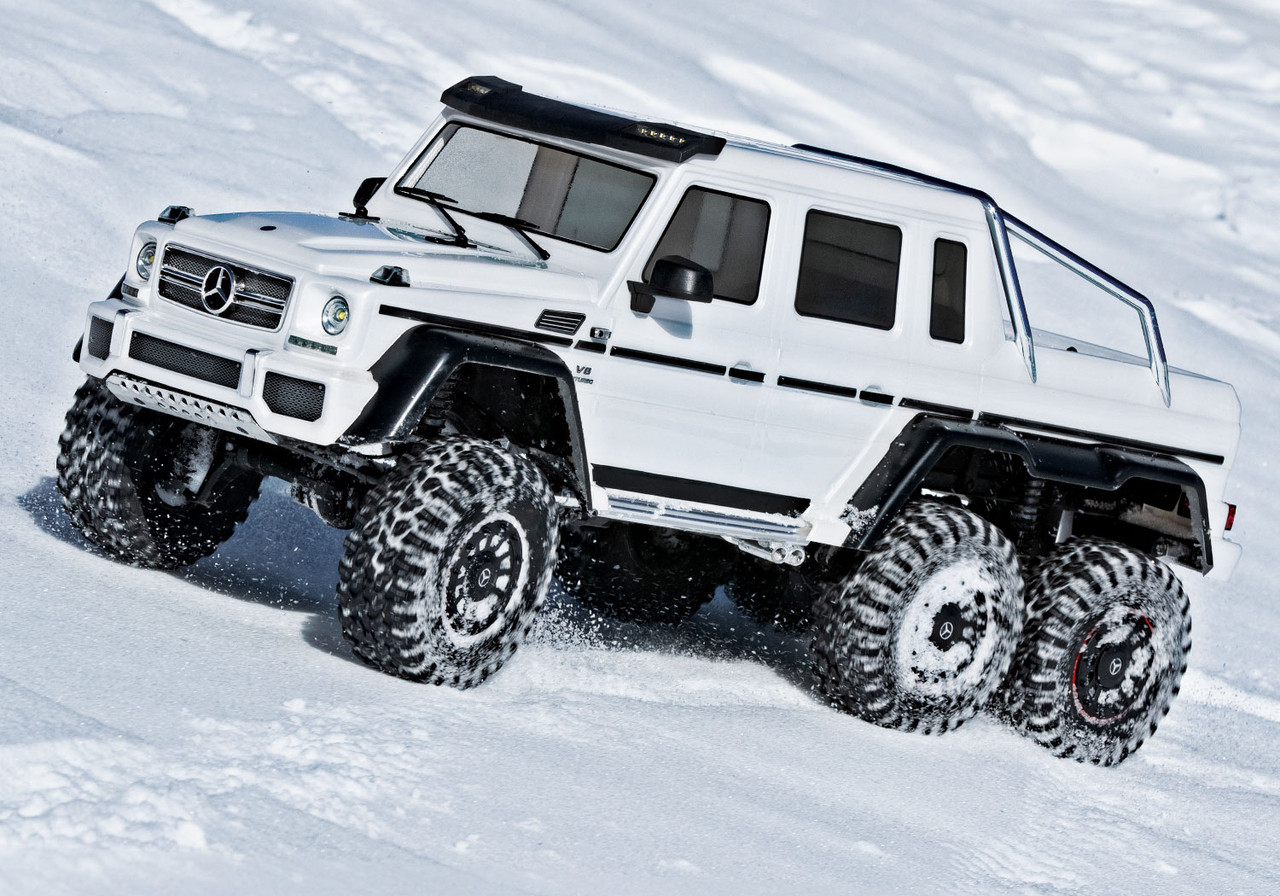 Traxxas TRX-6 Mercedes-Benz G 63 AMG 6x6, White