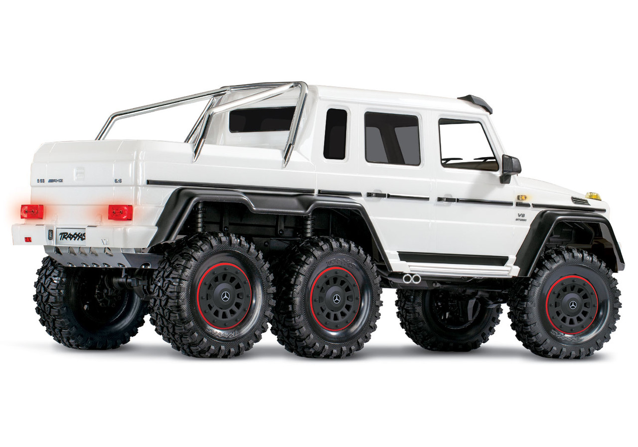 Traxxas TRX-6 Mercedes-Benz G 63 AMG 6x6, White