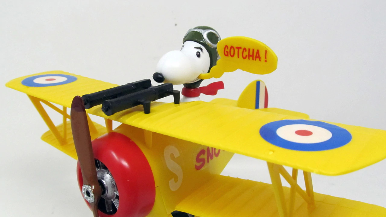 Atlantis AANM6779 Snoopy and His Sopwith Camel Model Snap Kit