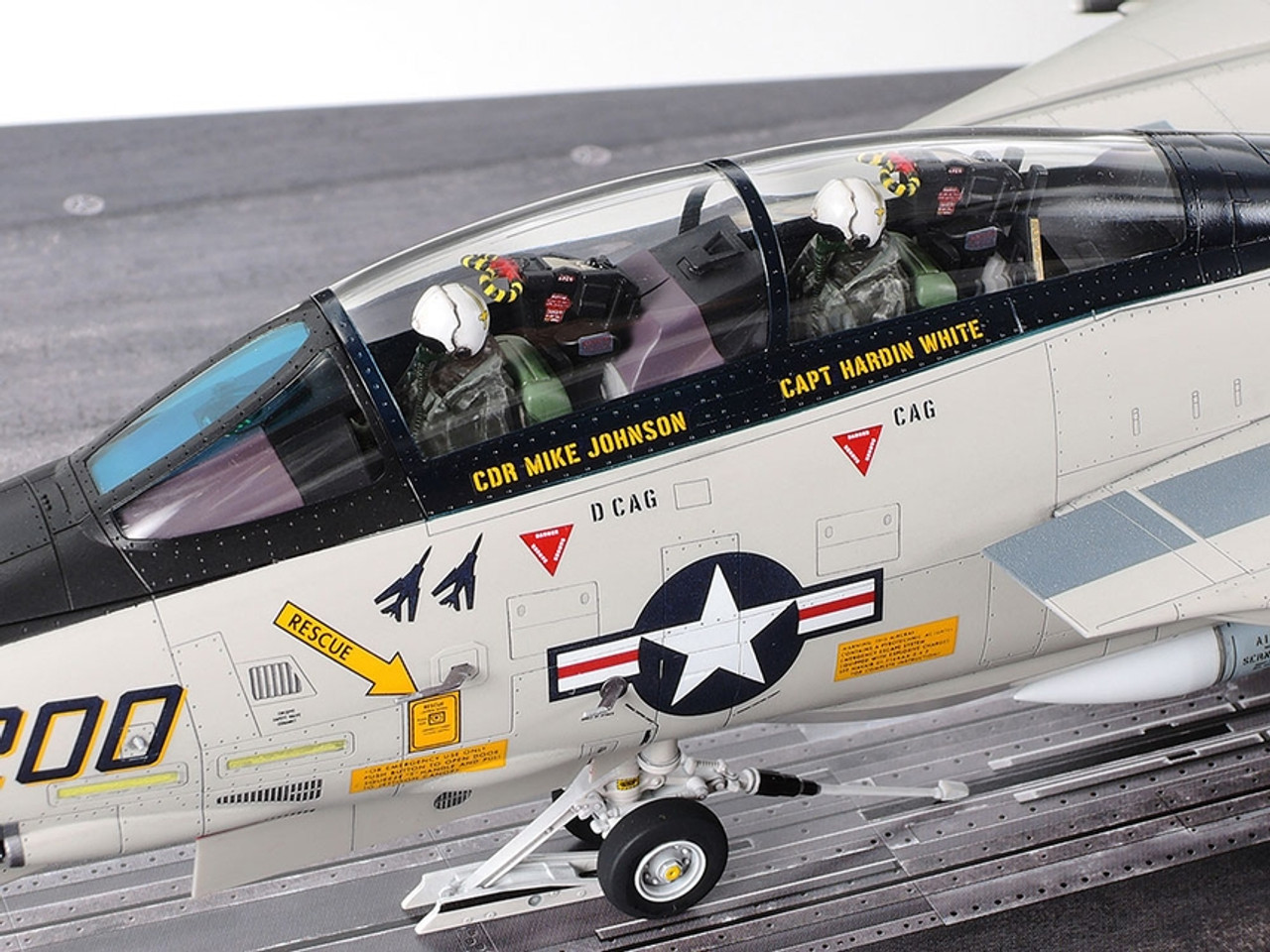 Tamiya 61122 1/48 Grumman F-14A Tomcat (Late Model) Carrier Launch