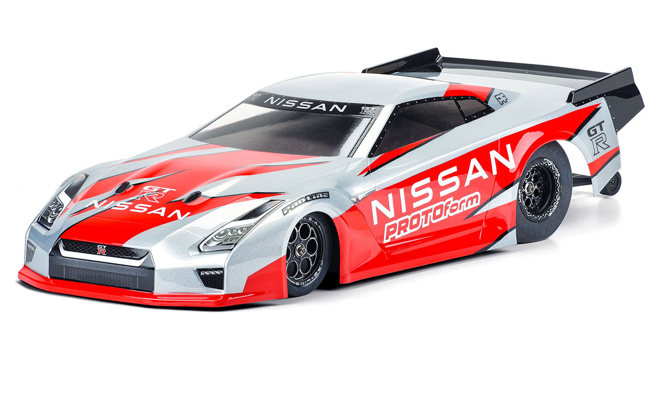 特別大特価タミヤ 1/10 NISSAN GT-R 完成ボディー ドリフトタイヤ付き！ 新品未使用！ ボディ