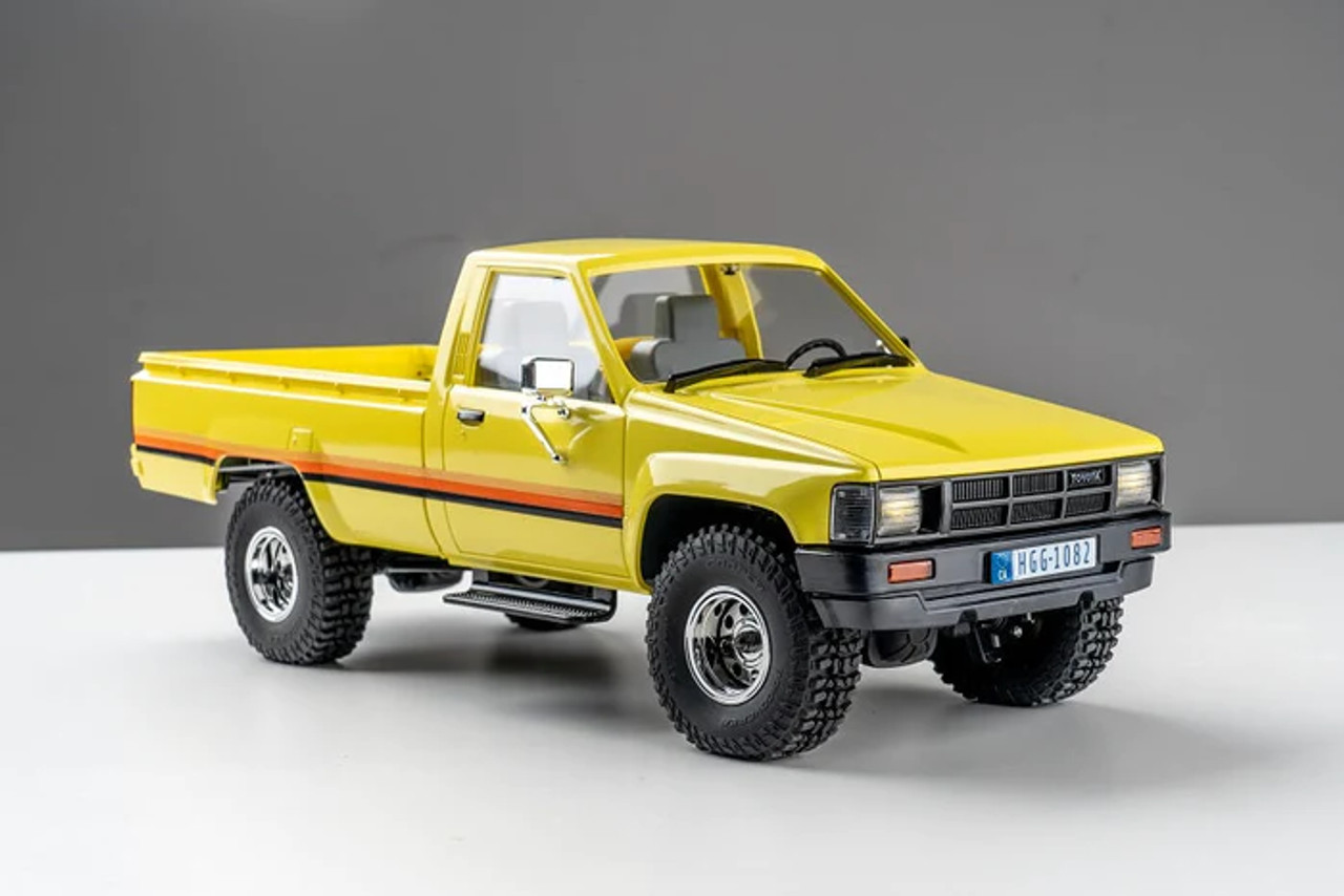 FMS 1:18 TOYOTA Hilux RTR Yellow