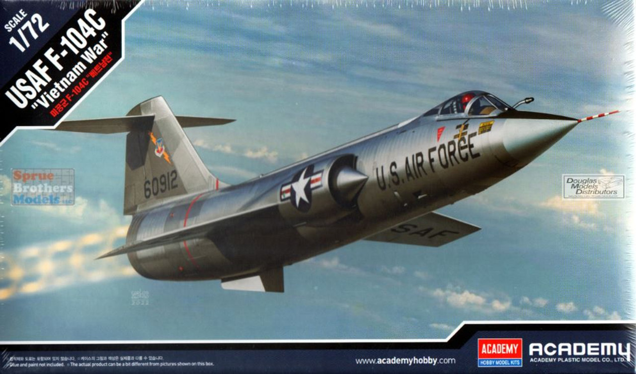 Academy 12576 1:72 F-104C "Vietnam War" USAF Model Kit