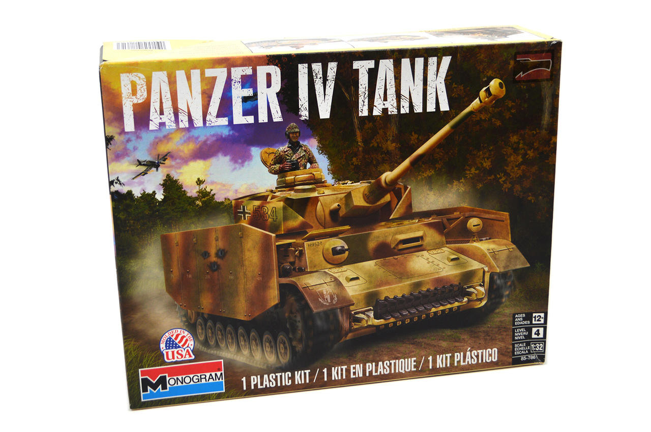 Revell 857861 1/32 Panzer IV Tank Model Kit