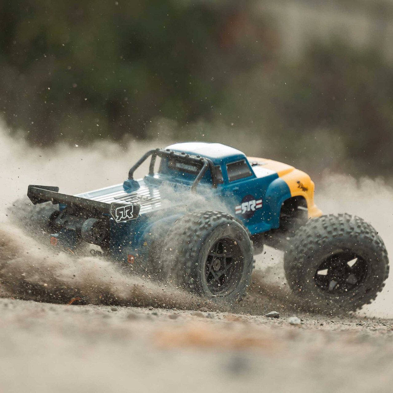 Arrma NOTORIOUS 6S V6 4X4 BLX Brushless Stunt Truck RTR, Blue