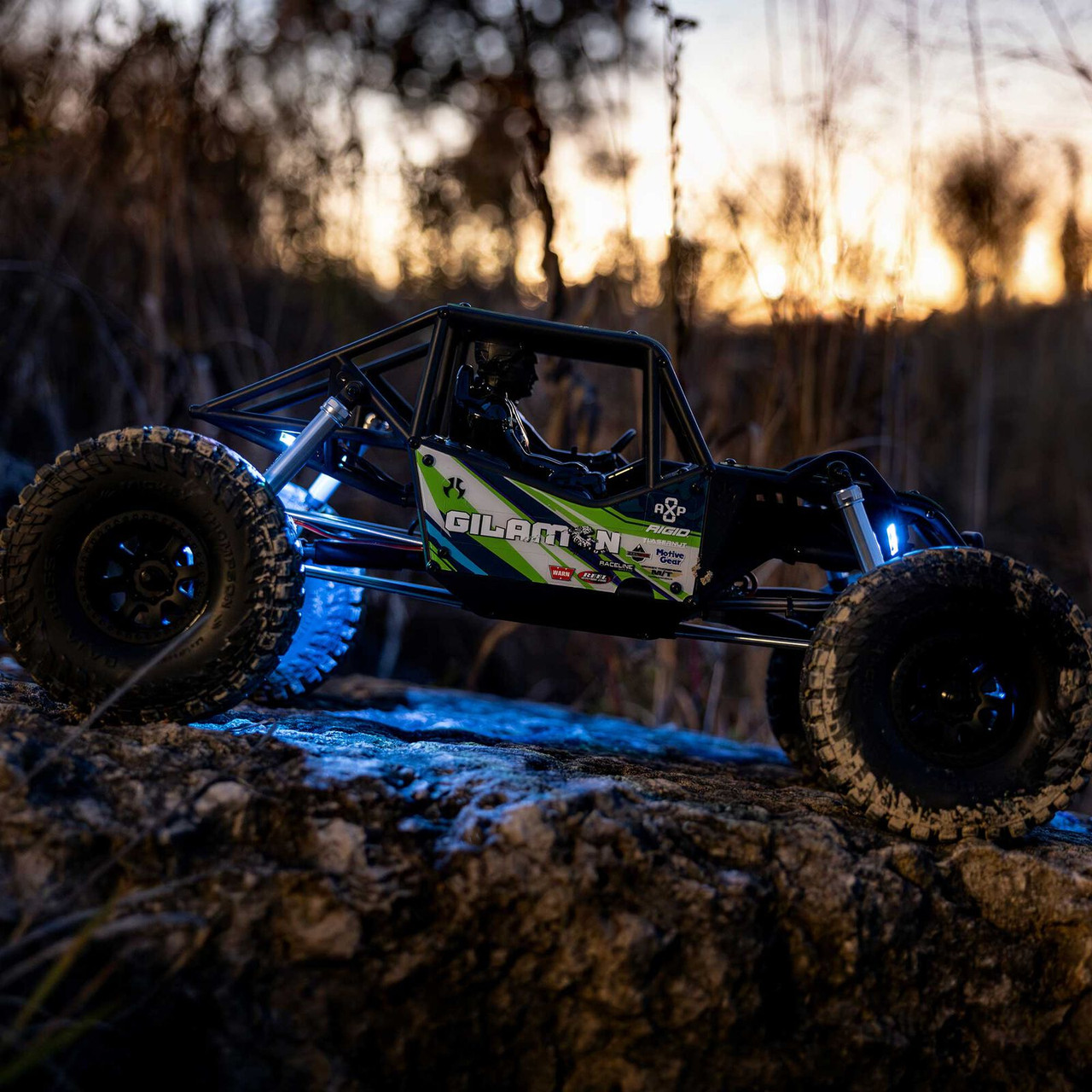 Axial 1/8 AXP8 Gilamon 2.2 4X4 RTR Brushed Trail Buggy, Green